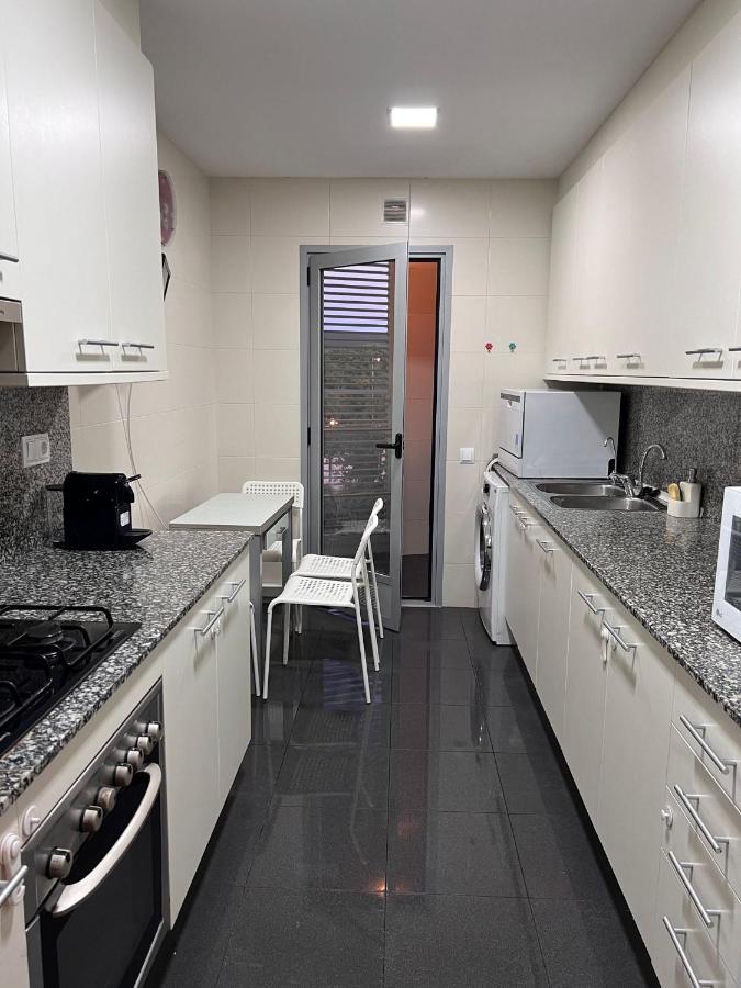 הוספיטלט דה יוברגאט Fira Gran Via 2 - Private Rooms In A Shared Apartment - Habitaciones Privadas En Apartamento Compartido מראה חיצוני תמונה